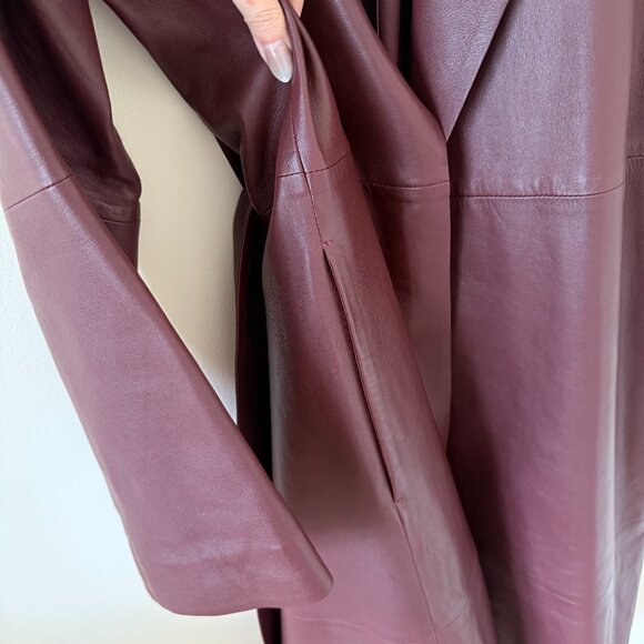 COS - Oversized leather trench coat burgundy - Picture 12 of 16
